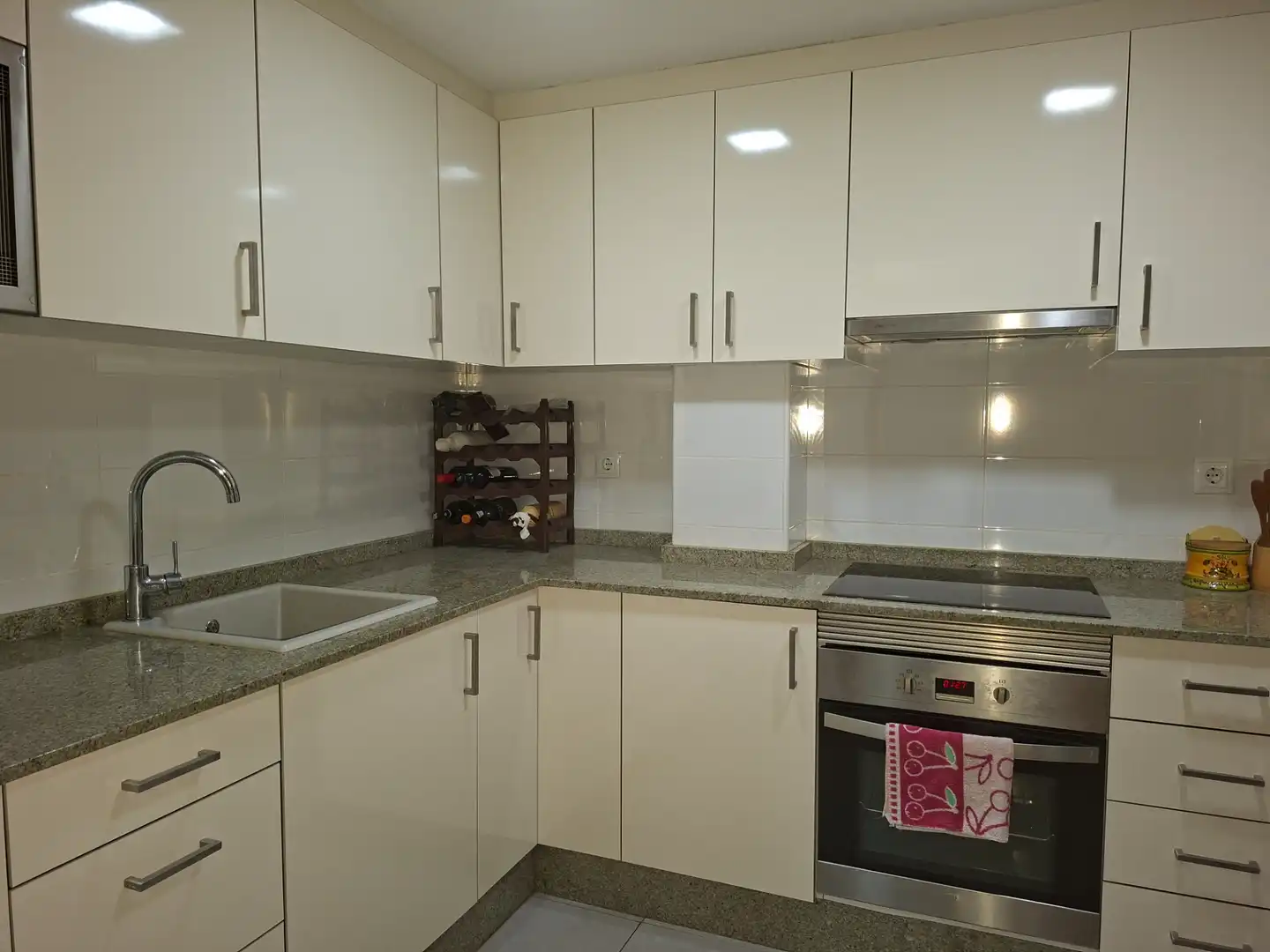 Kitchen of Flat for sale in Albal  with Air Conditioner, Oven and Balcony