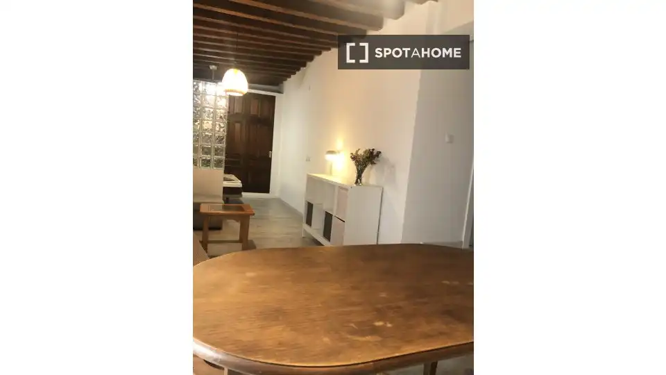 Room in San Matías - Realejo