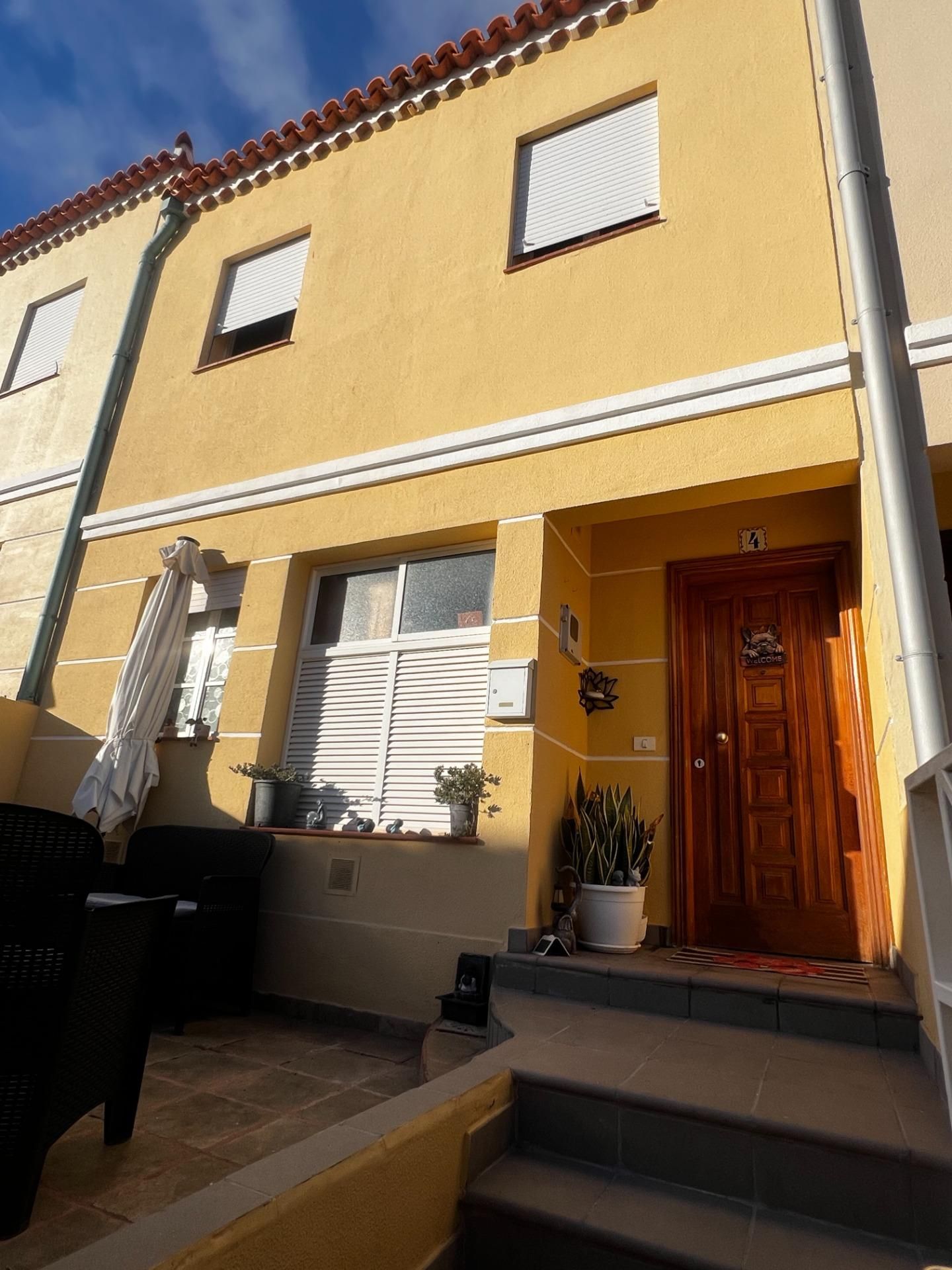 Exterior view of Single-family semi-detached for sale in San Sebastián de la Gomera  with Terrace