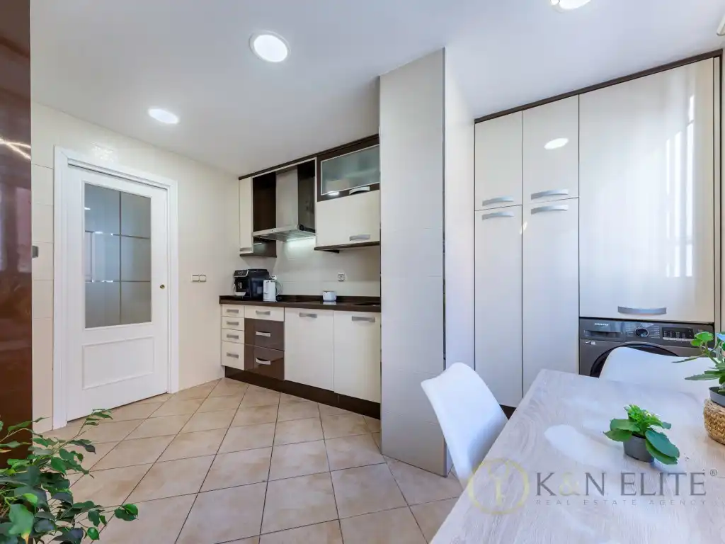 Flat with pool for sale in Avenida Aiguera, imagen 14