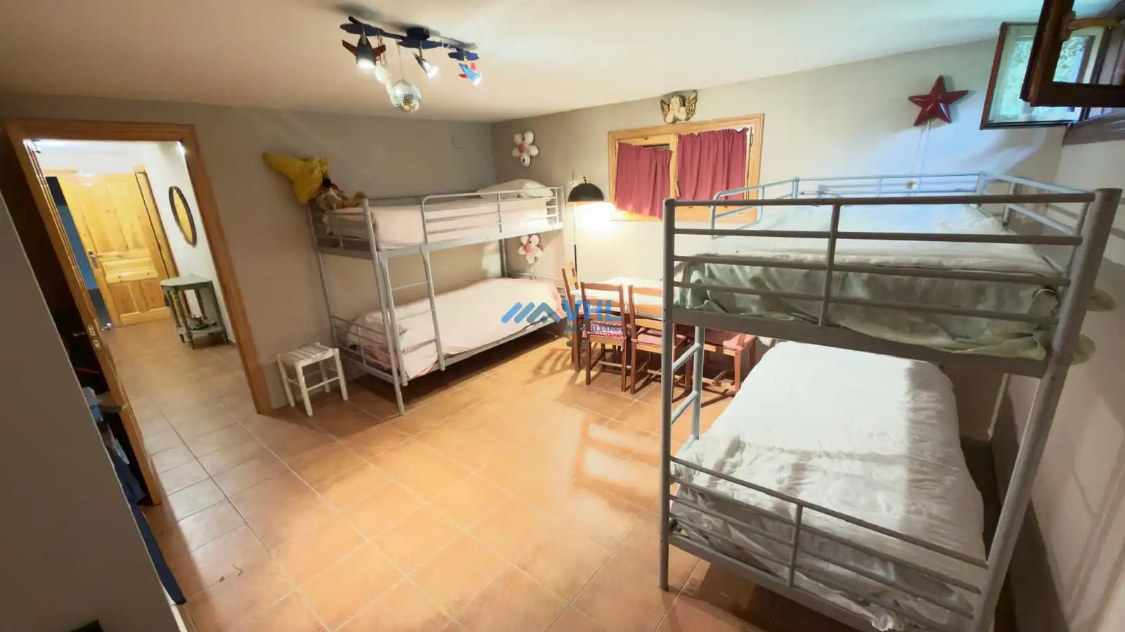 Dormitori de Casa o xalet en venda en Castro-Urdiales amb Calefacció, Jardí privat i Traster