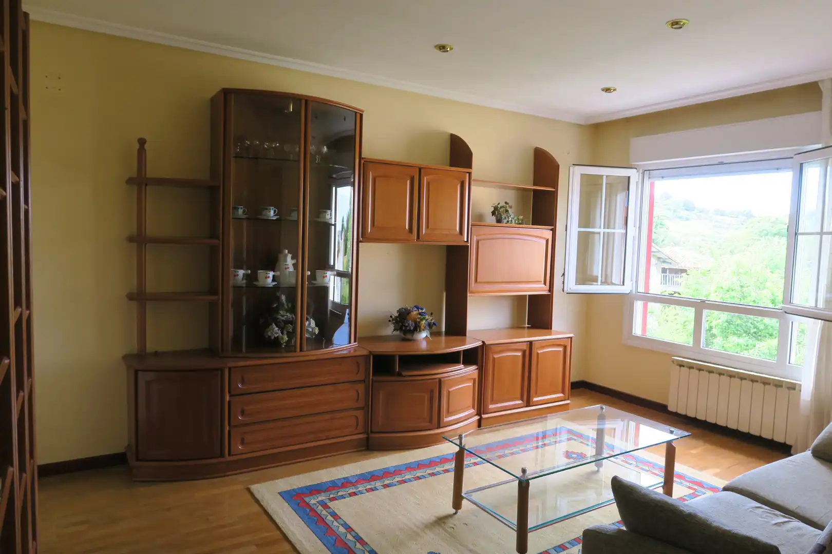 Sala de estar de Piso en venta en Avilés con Calefacción y Amueblado