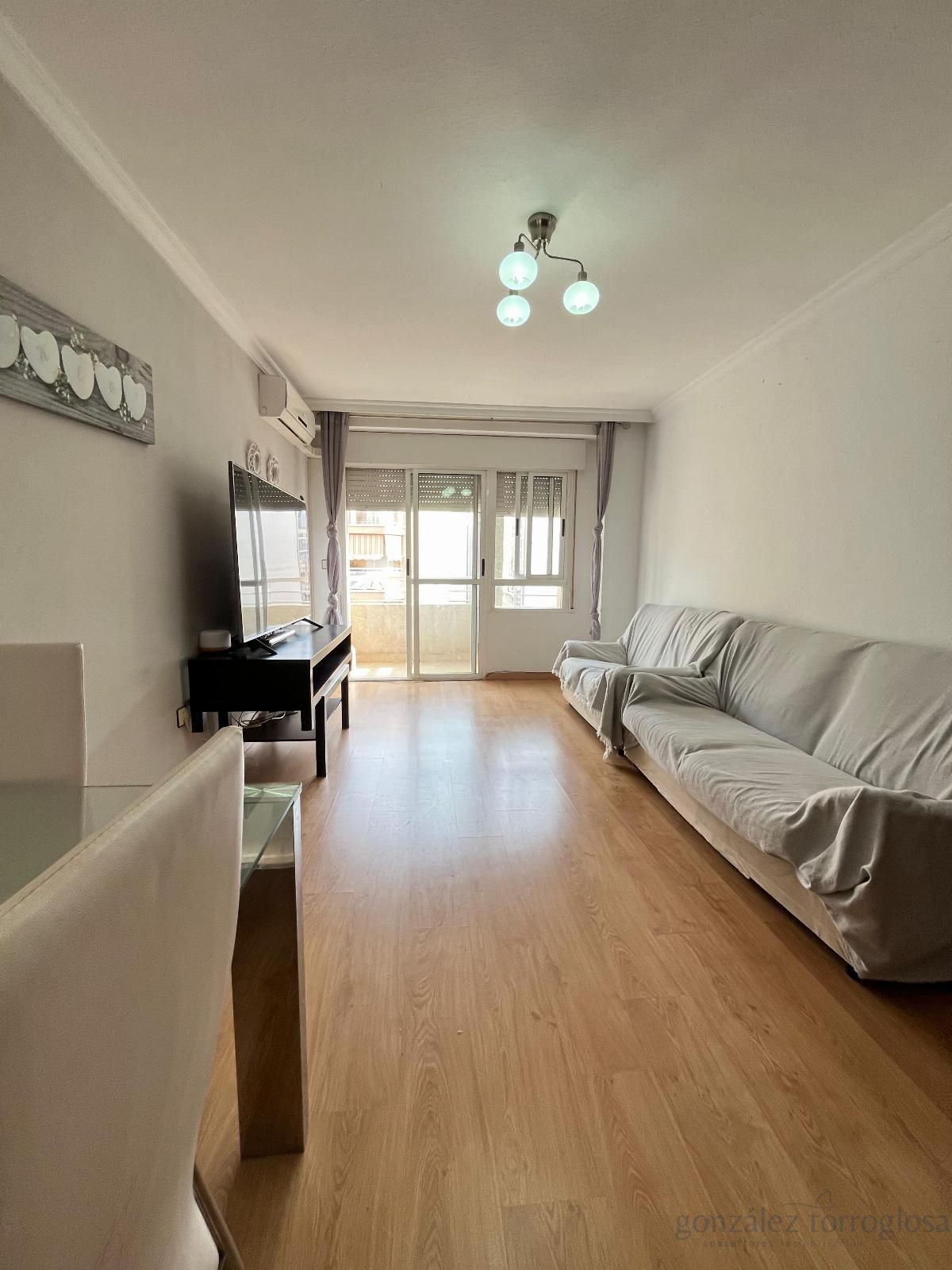 Living room of Flat for sale in Lorca  with Air Conditioner, Furnished and Balcony