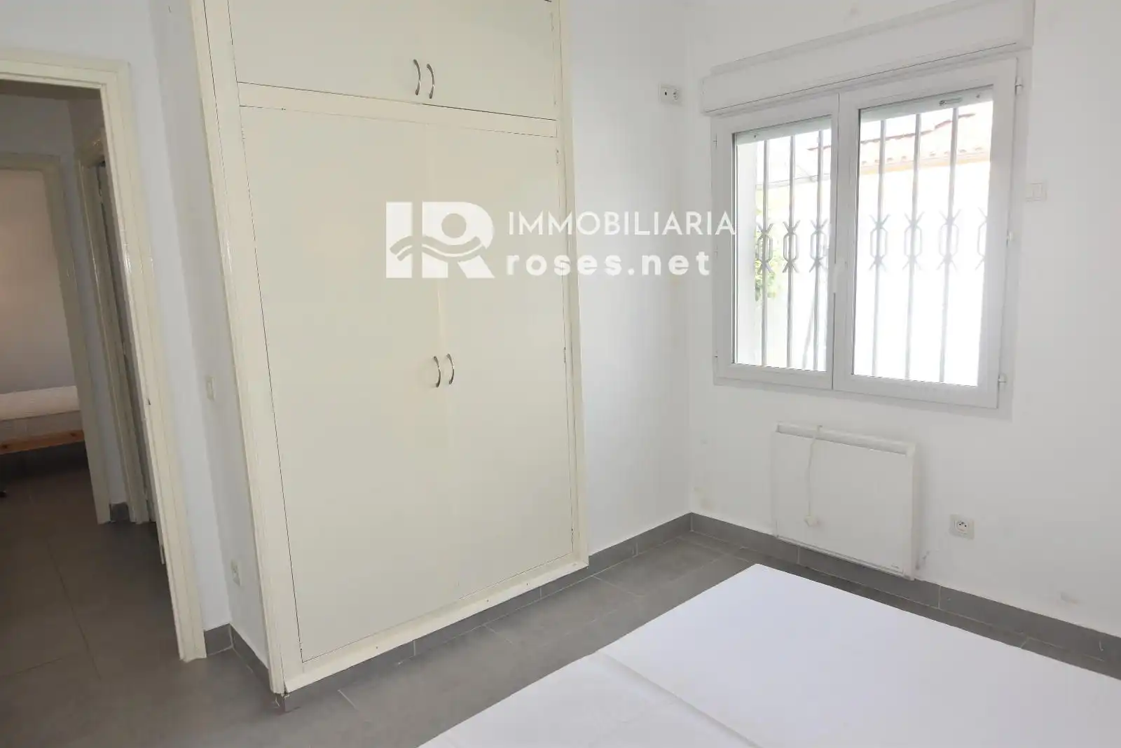 Bedroom of Houses for sale in Empuriabrava  with Air Conditioner
