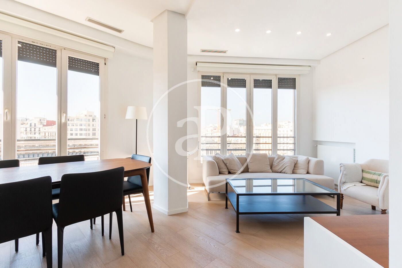 Living room of Flat to rent in  Valencia Capital  with Air Conditioner, Heating and Furnished