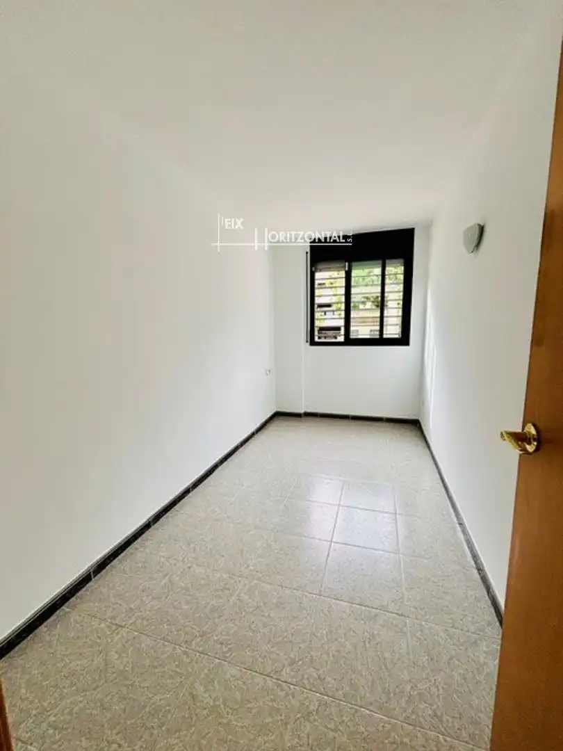 Bedroom of Flat for rent in Sabadell  with Heating
