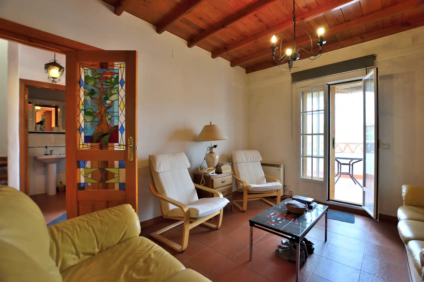 Sala d'estar de Casa adosada en venda en Ronda amb Terrassa, Traster i Balcó