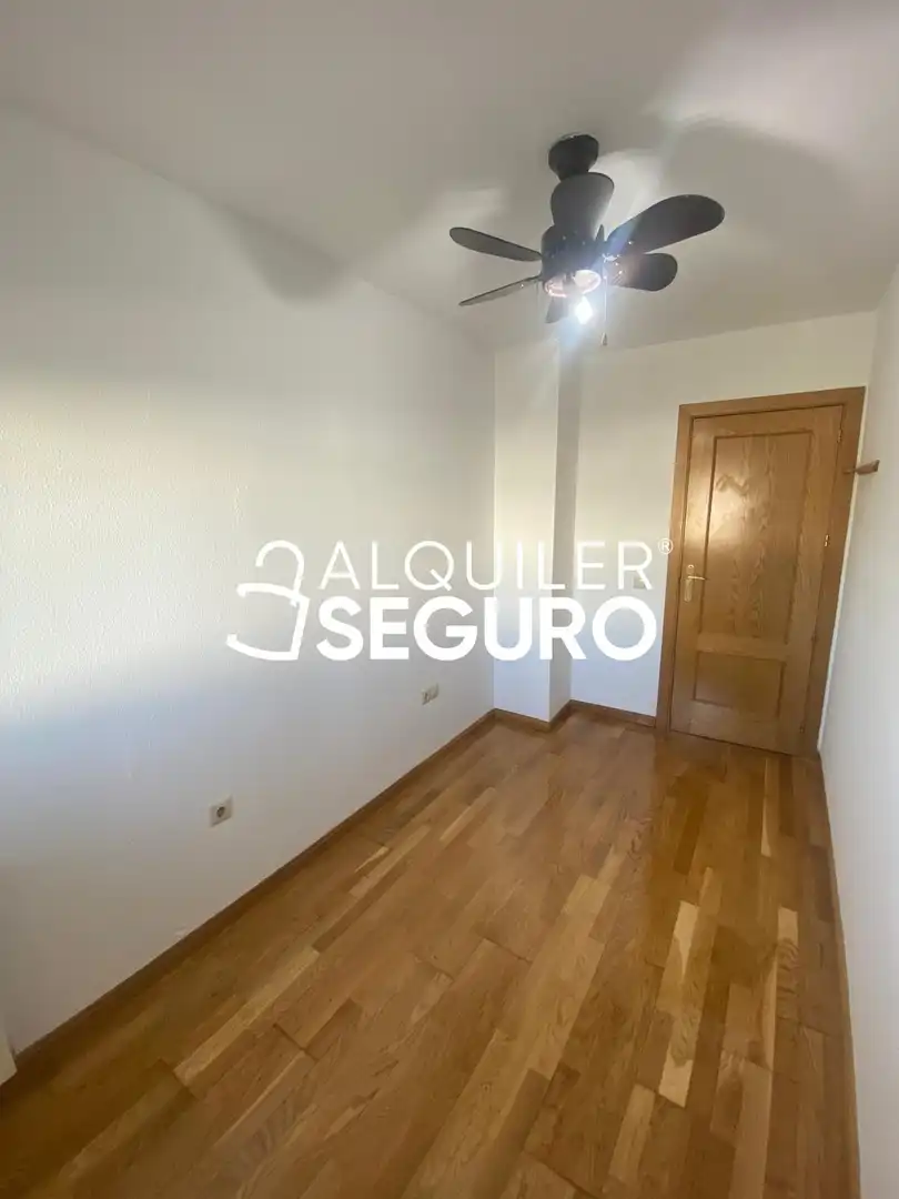 Schlafzimmer von Wohnung zur Miete in Guadalajara mit Klimaanlage, Heizung und Schwimmbad