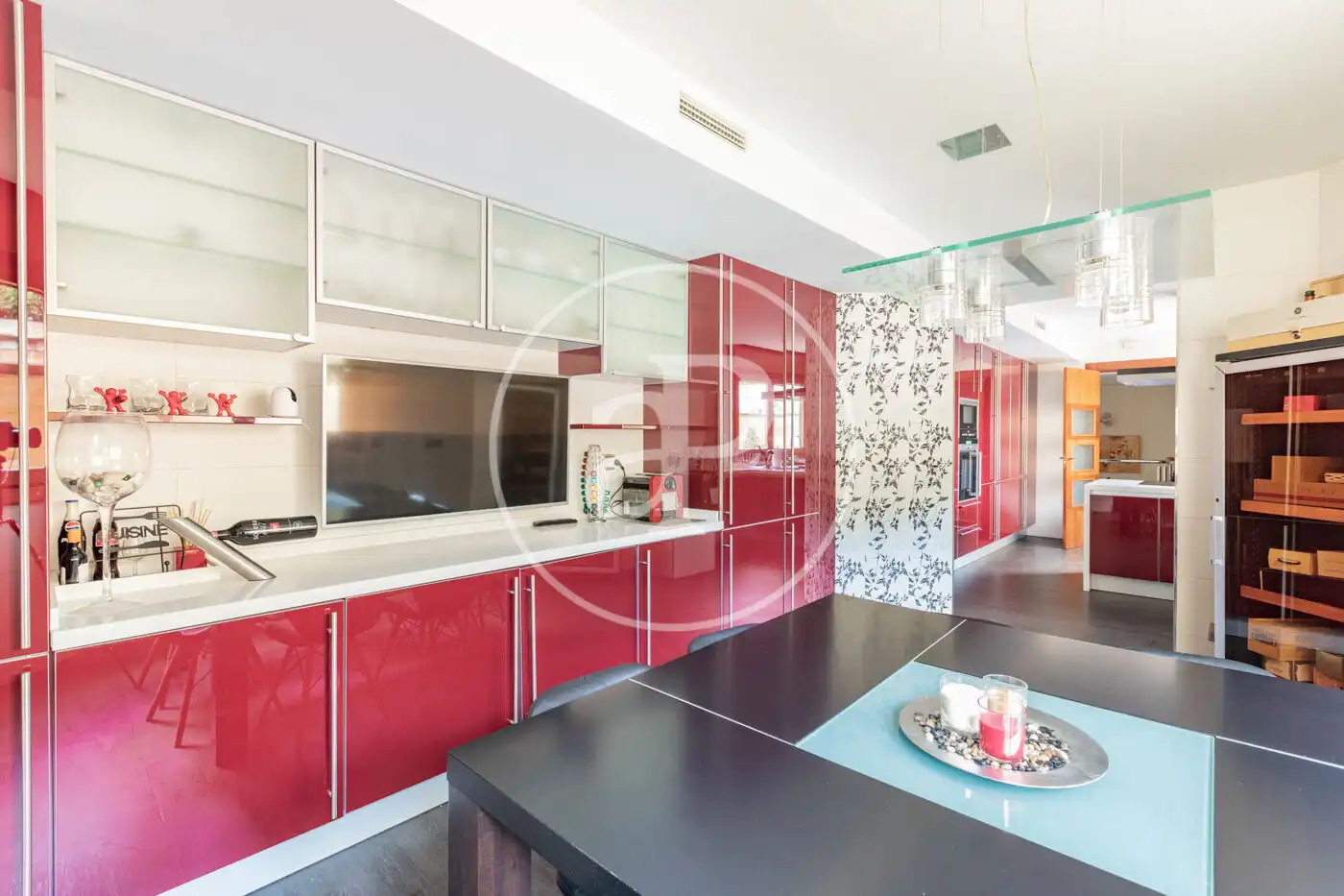 Cocina de Casa o chalet en venta en Madrid con Aire acondicionado, Calefacción y Jardín privado