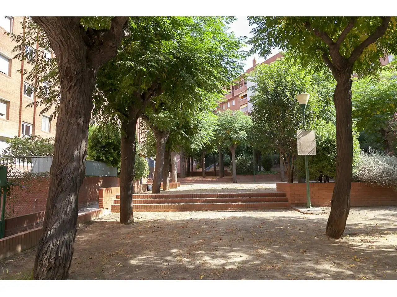 Vista exterior de Piso en venta en Sant Joan Despí con Calefacción y Terraza