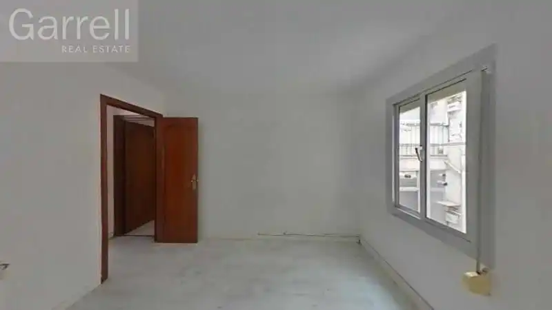 Flat for sale in CL MIGUEL DE CERVANTES 
 Es: Pl: Pt:J
 MOLLET DEL VALLES (BARCELONA)
