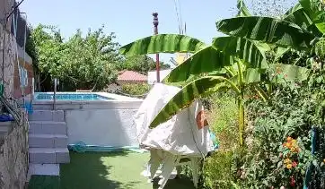 Piscina de Casa o xalet en venda en Sant Just Desvern amb Aire condicionat, Calefacció i Jardí privat