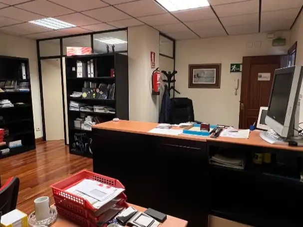 Oficina de alquiler en Leioa con Amueblado