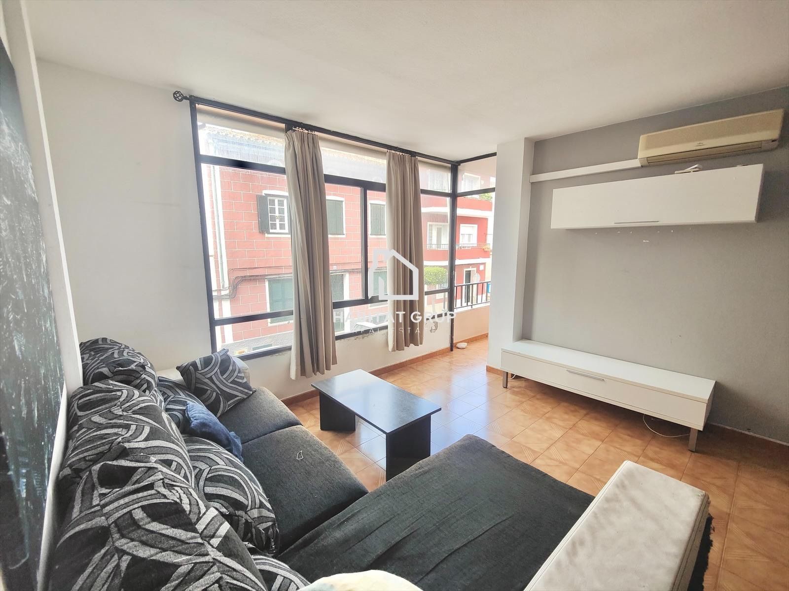 Living room of Flat for sale in Es Castell  with Air Conditioner, Heating and Terrace