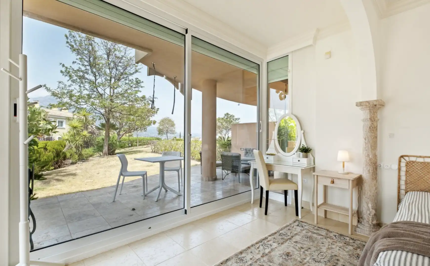 Apartament amb piscina en venda a Nueva Andalucía, imagen 11