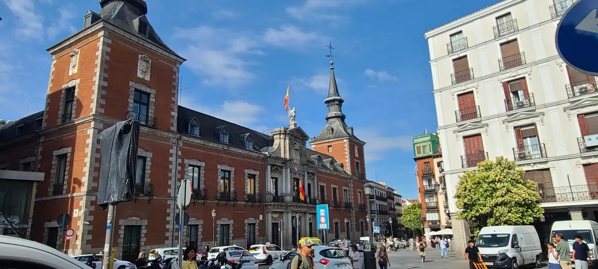 Exterior view of Attic for sale in Madrid  with Air Conditioner, Heating and Storage room