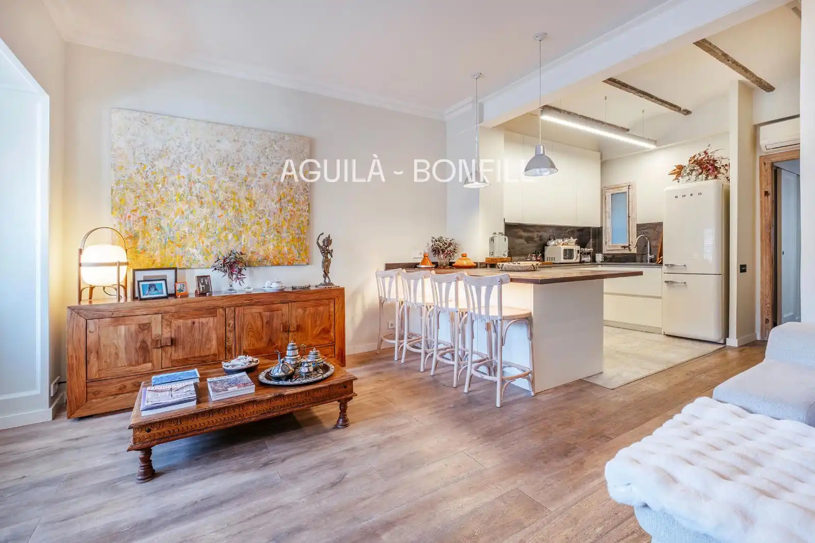 Küche von Wohnung zum Verkauf in Barcelona mit Klimaanlage, Heizung und Parkett
