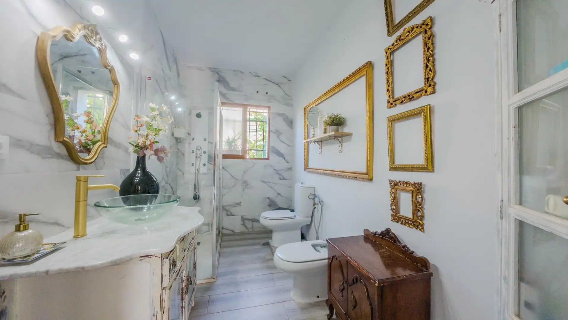 Bathroom of Houses for sale in Carmona  with Air Conditioner, Private garden and Terrace
