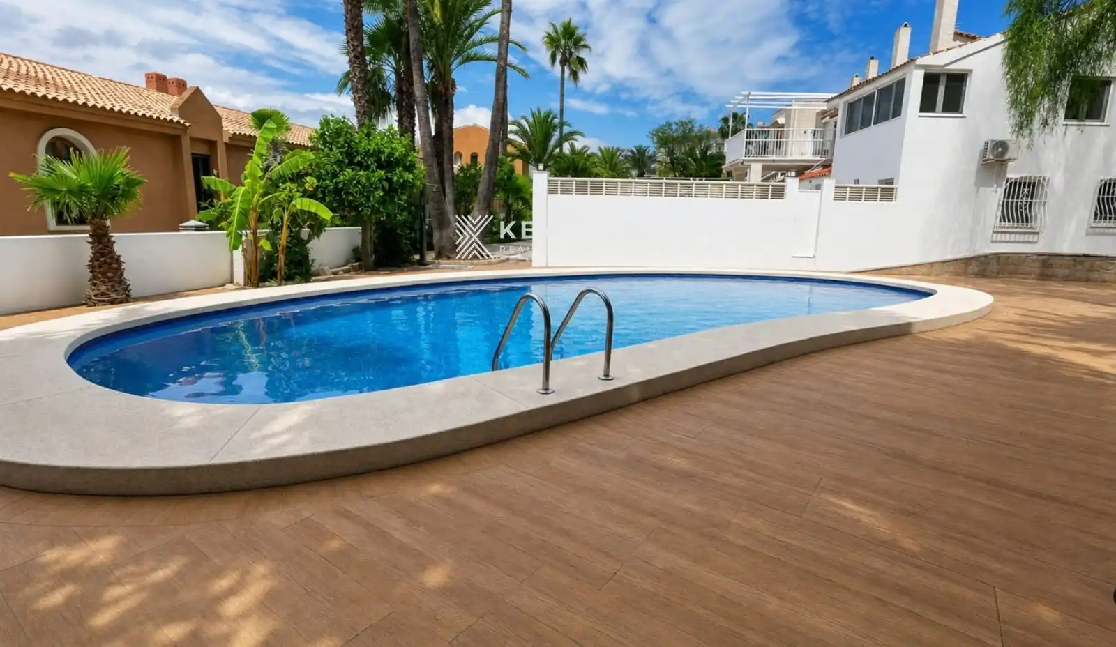 Piscina de Piso de alquiler en L'Alfàs del Pi con Aire acondicionado, Terraza y Trastero