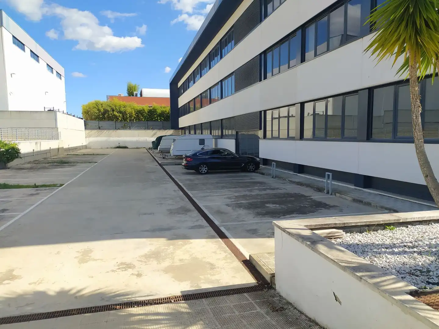 Aparcament de Oficina en venda en Salteras