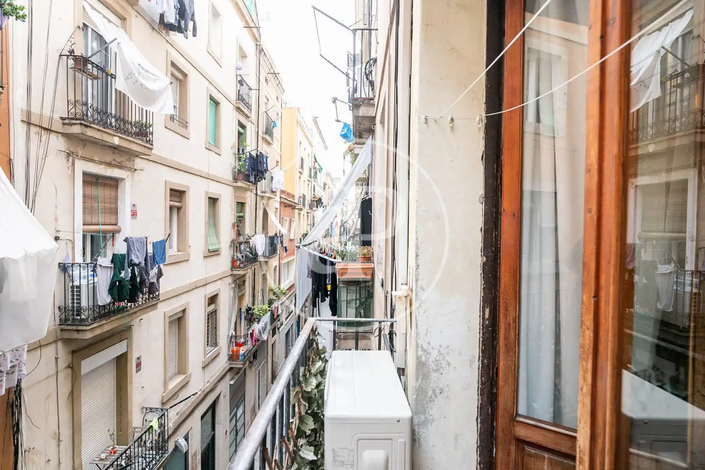 Außenansicht von Wohnung zum Verkauf in Barcelona mit Klimaanlage, Heizung und Möbliert