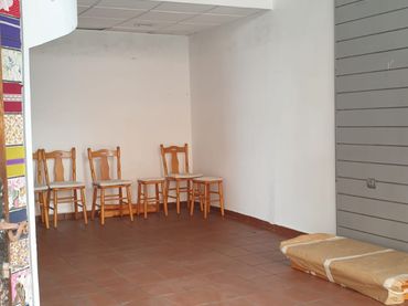 Local comercial en alquiler en El Carbayedo - El Quirinal