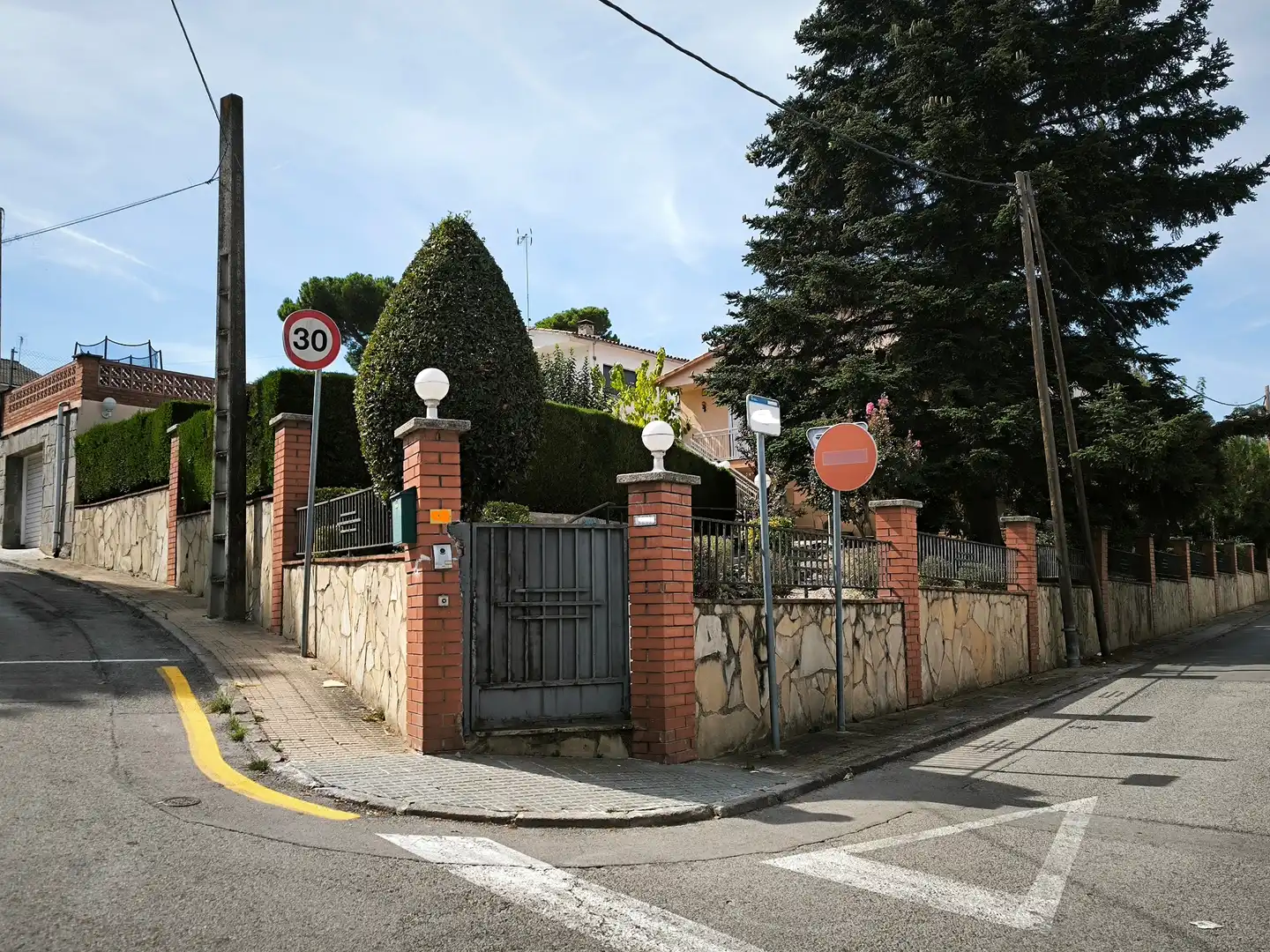 Vista exterior de Casa o xalet en venda en Lliçà d'Amunt amb Aire condicionat, Calefacció i Jardí privat