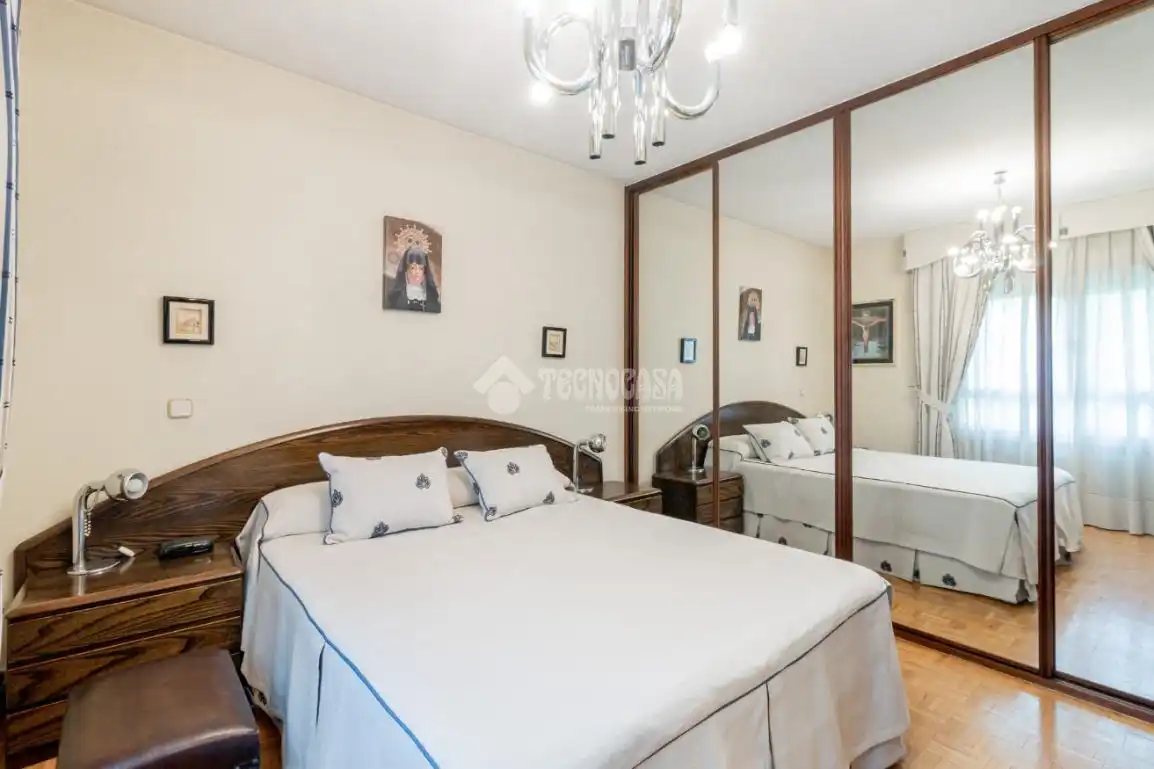 Dormitori de Pis en venda en Madrid amb Calefacció i Parquet