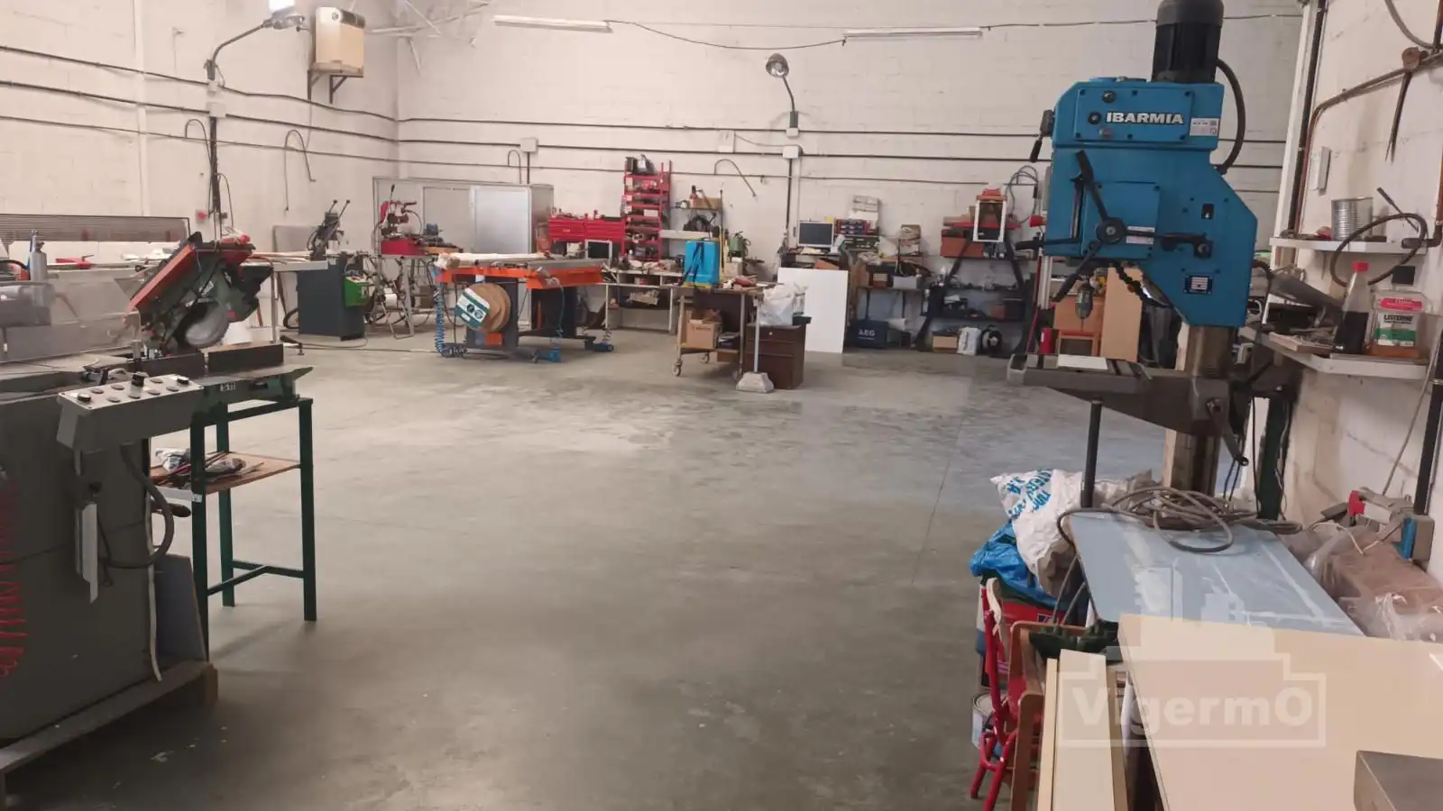 Nau industrial en venda en Daganzo de Arriba