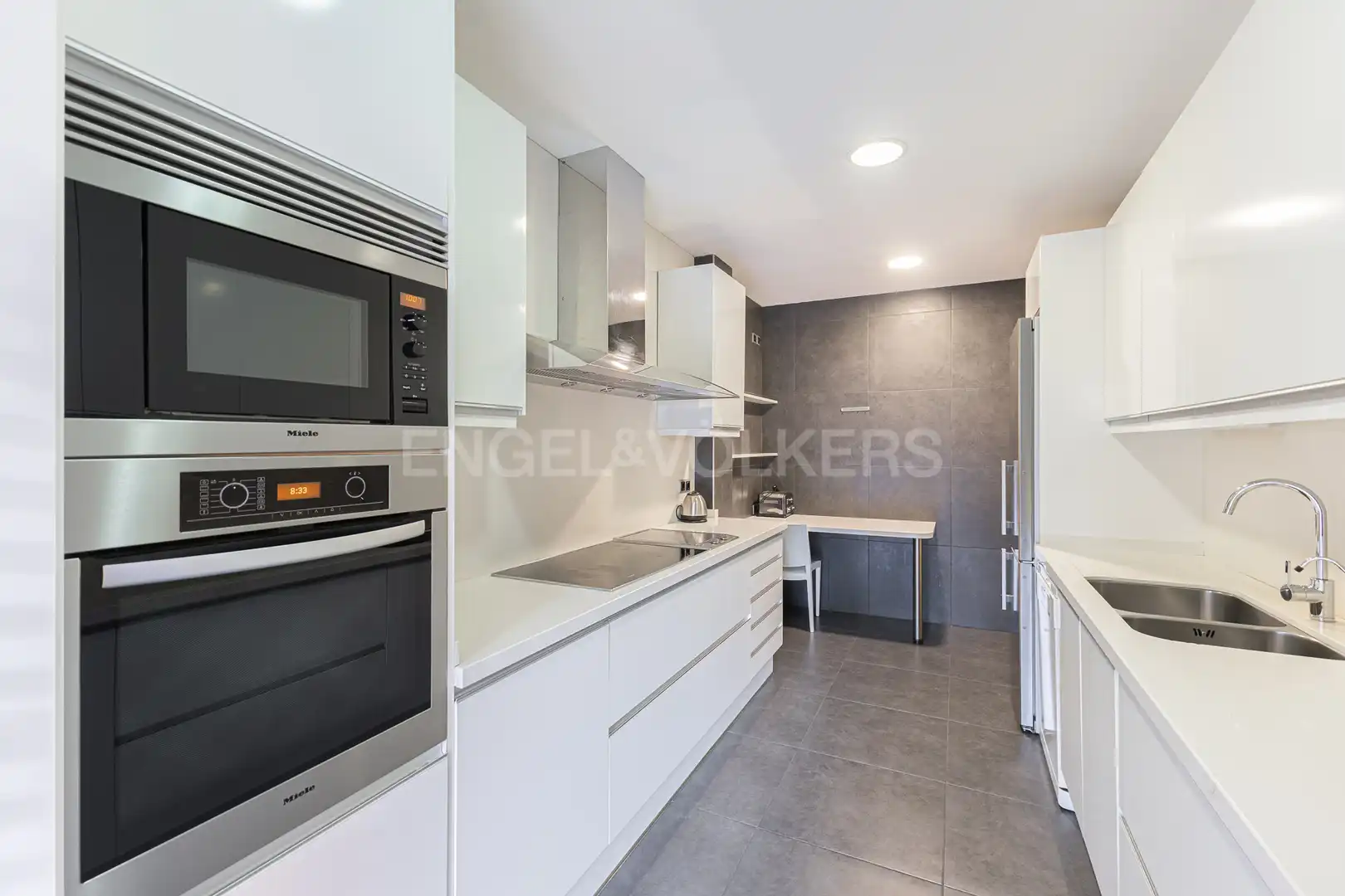 Kitchen of Houses for rent in Barcelona  with Air Conditioner, Heating and Private garden