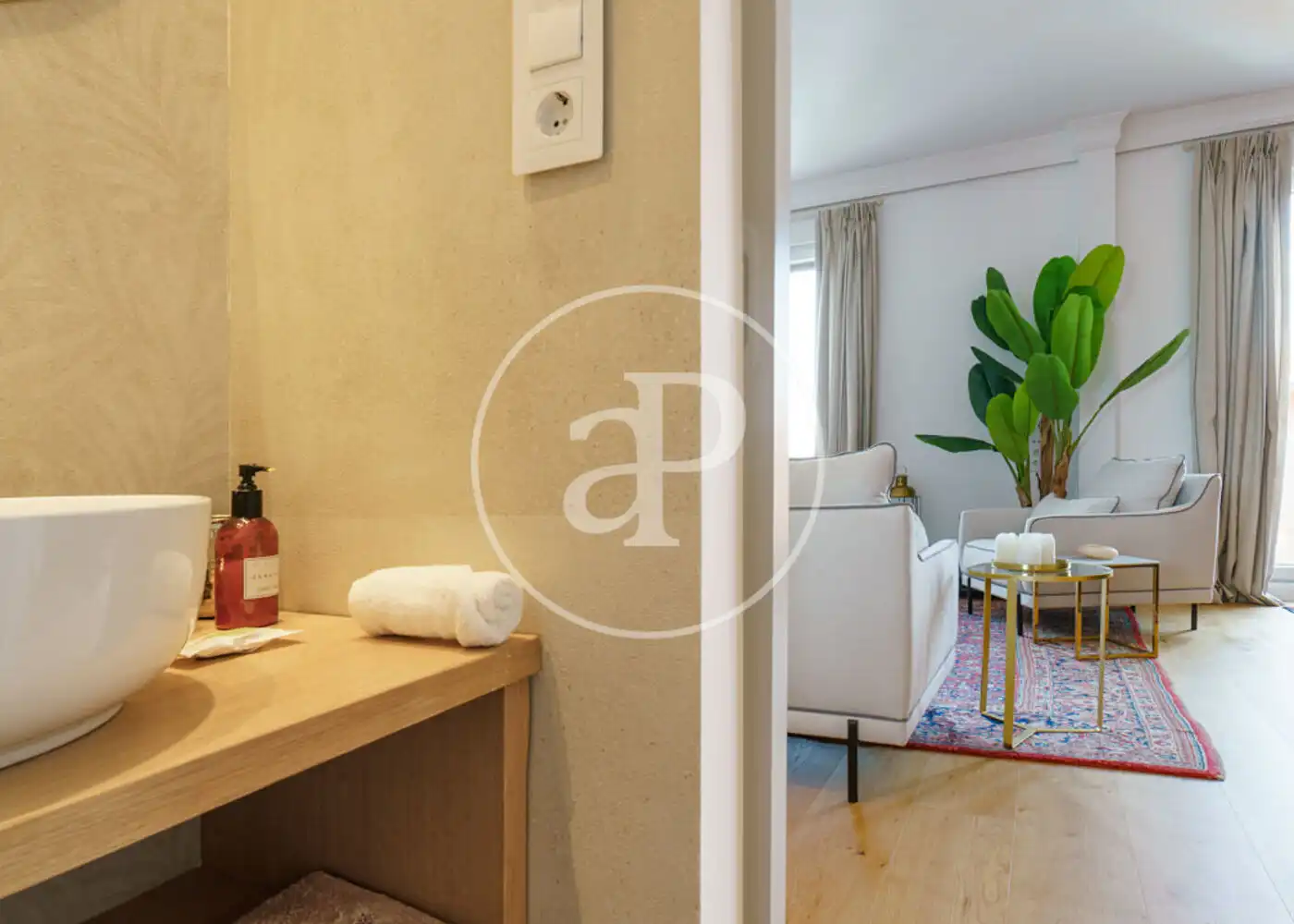 Bedroom of Flat for rent in Madrid  with Air Conditioner, Heating and Furnished