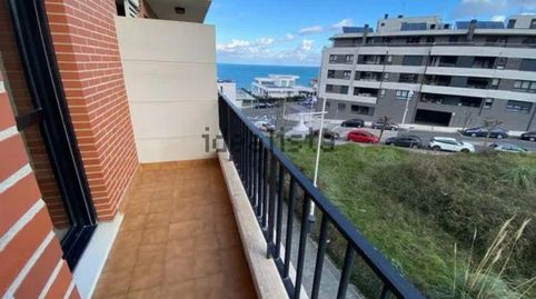 Foto 2 de Piso de alquiler en Cotolino, Castro-Urdiales