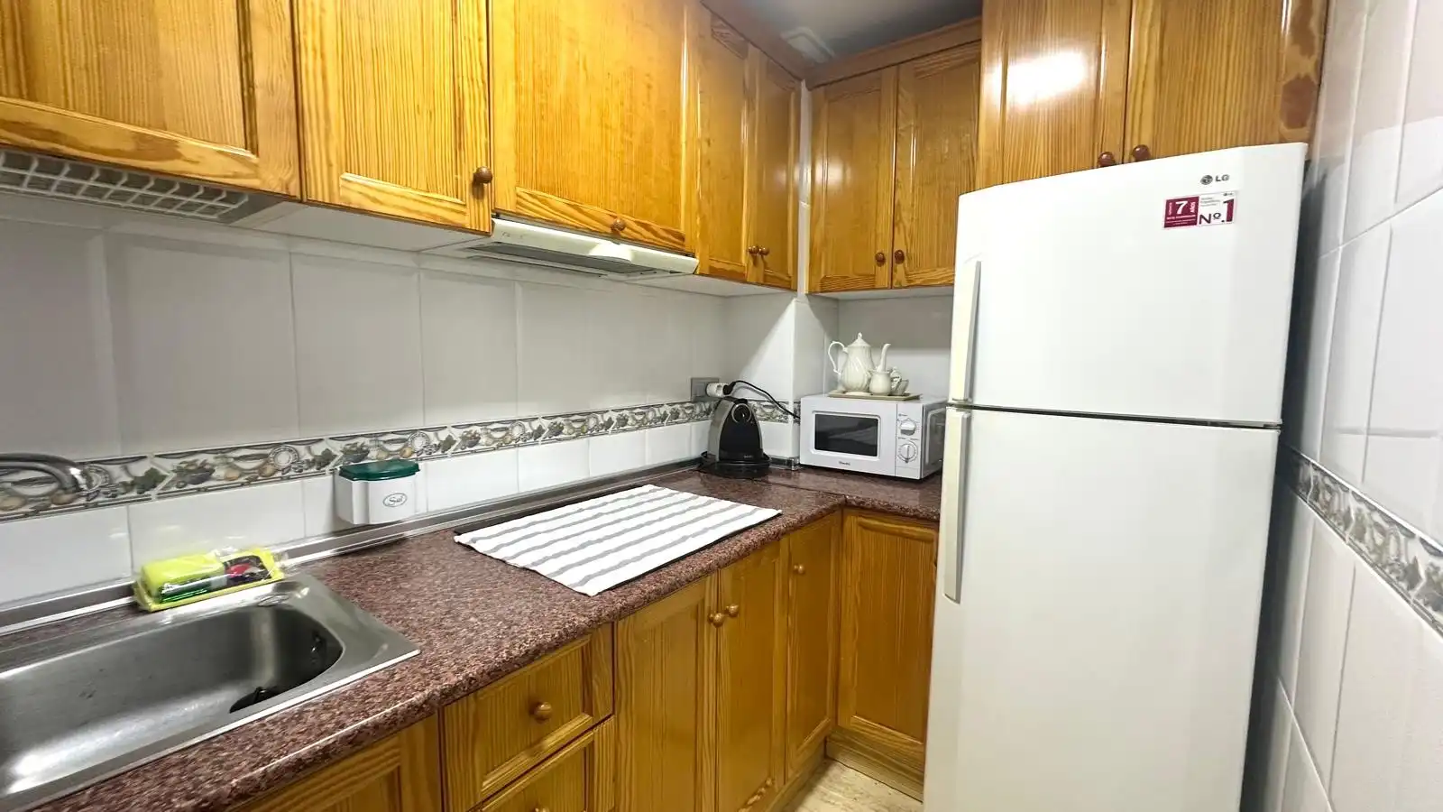 Kitchen of Flat for rent in Torrevieja  with Heating, Furnished and Washing machine