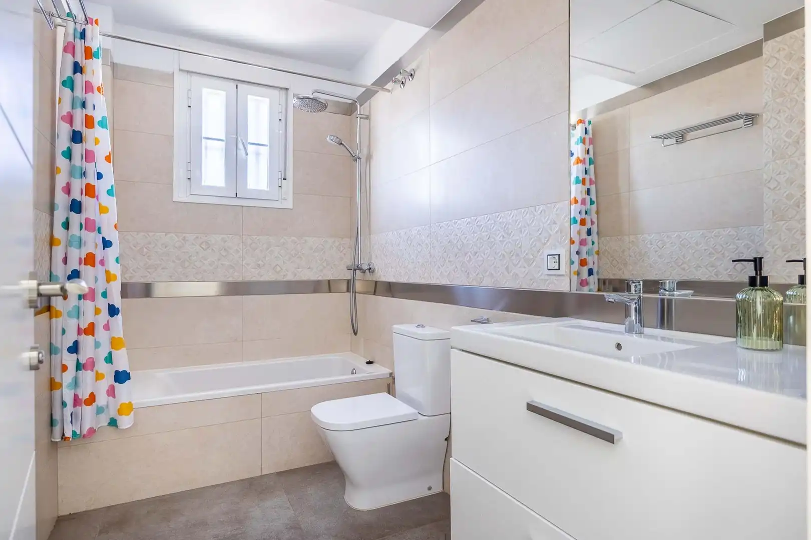 Maison jumelée avec jardin à vendre à 50 Avenida Mariana de Pineda #50, imagen 22
