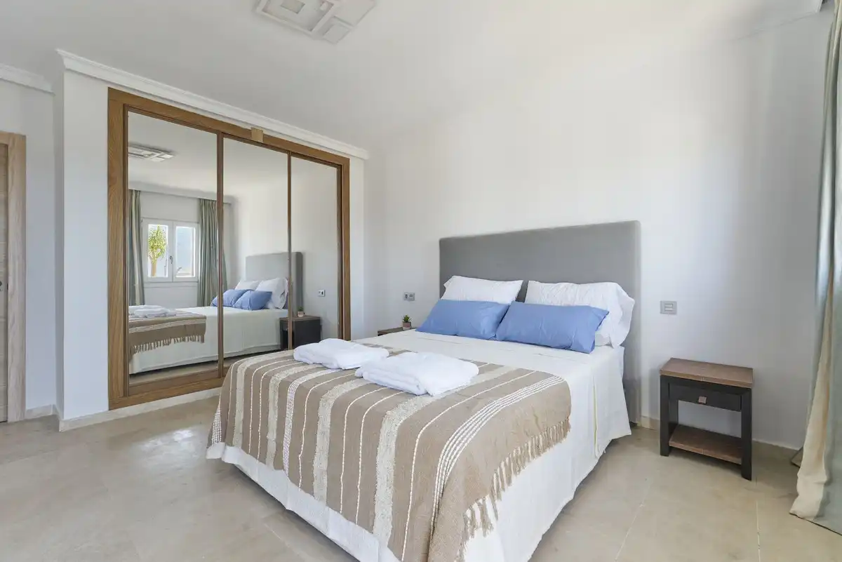 Bedroom of Detached homes for sale in Marbella  with Air Conditioner, Private garden and Terrace