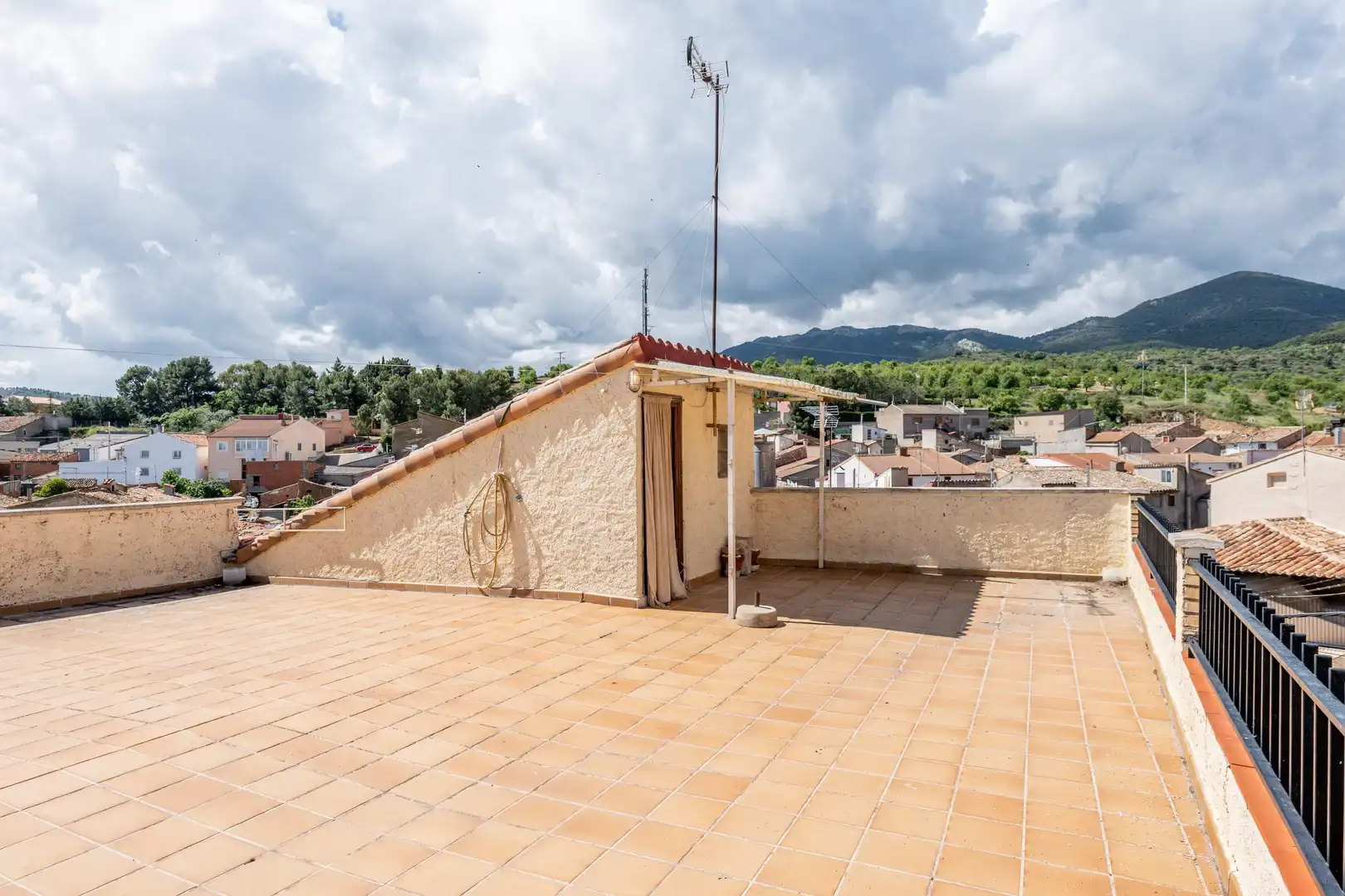 Terraza de Casa o chalet en venta en Almonacid de la Sierra con Calefacción y Amueblado
