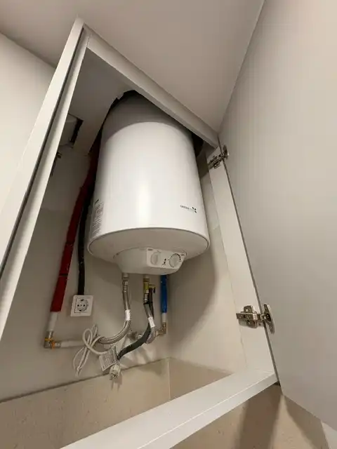 Badezimmer von Wohnung zum Verkauf in Barcelona mit Klimaanlage, Heizung und Parkett