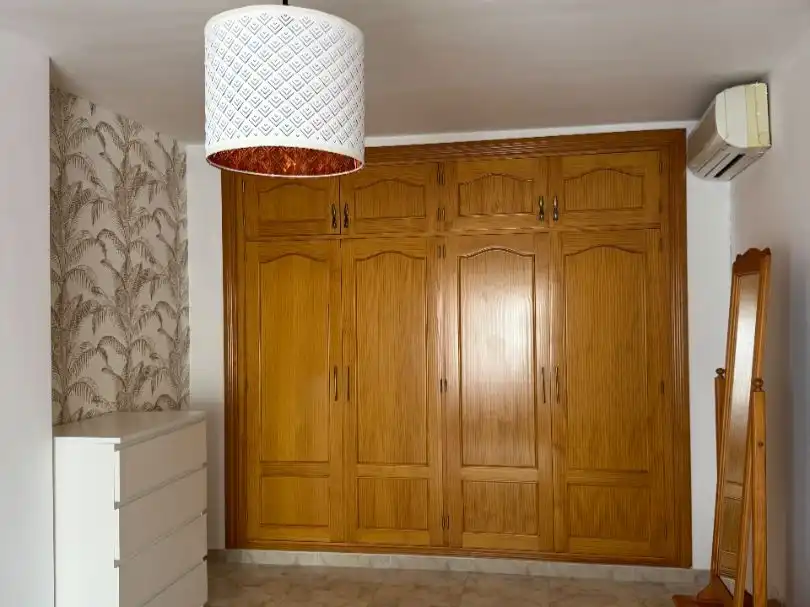 Dormitori de Casa o xalet de lloguer en Cártama amb Aire condicionat, Terrassa i Moblat