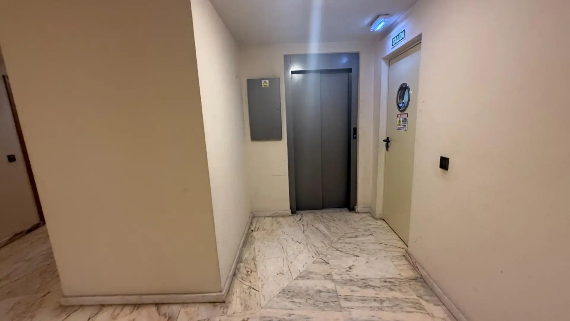 Pis amb ascensor en venda a AV LA VEGA DE SANTIAGO 42, imagen 34