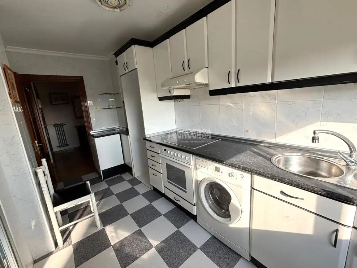 Cocina de Piso en venta en Medina del Campo con Calefacción