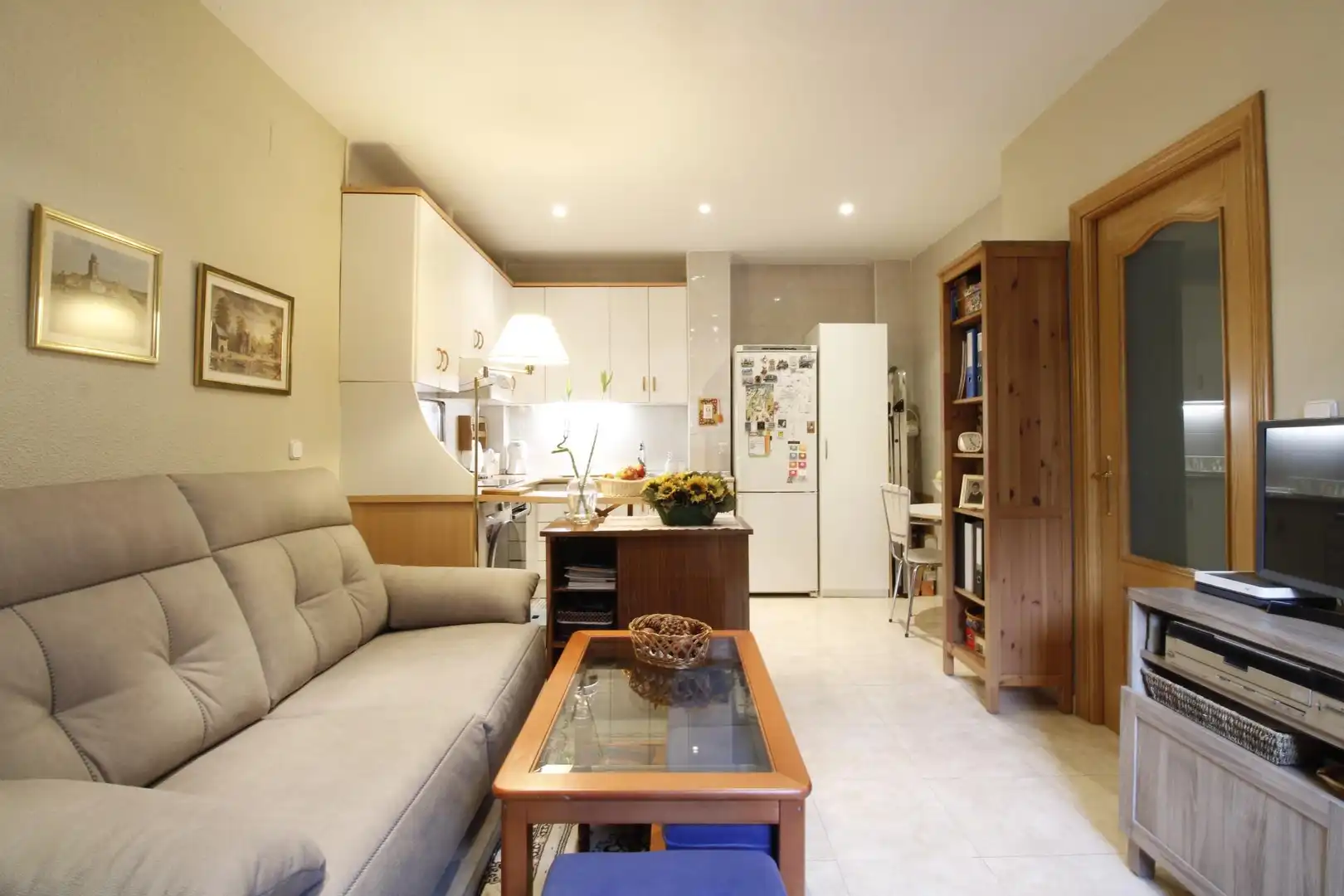 Cuina de Apartament en venda en Madrid amb Aire condicionat, Calefacció i Moblat
