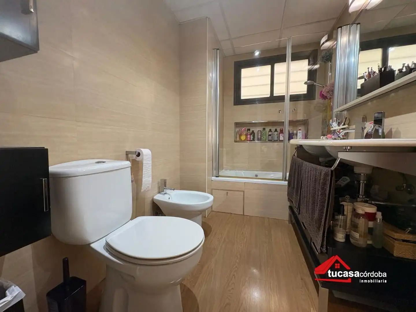 Bathroom of Flat for sale in Córdoba  with Air Conditioner and Balcony