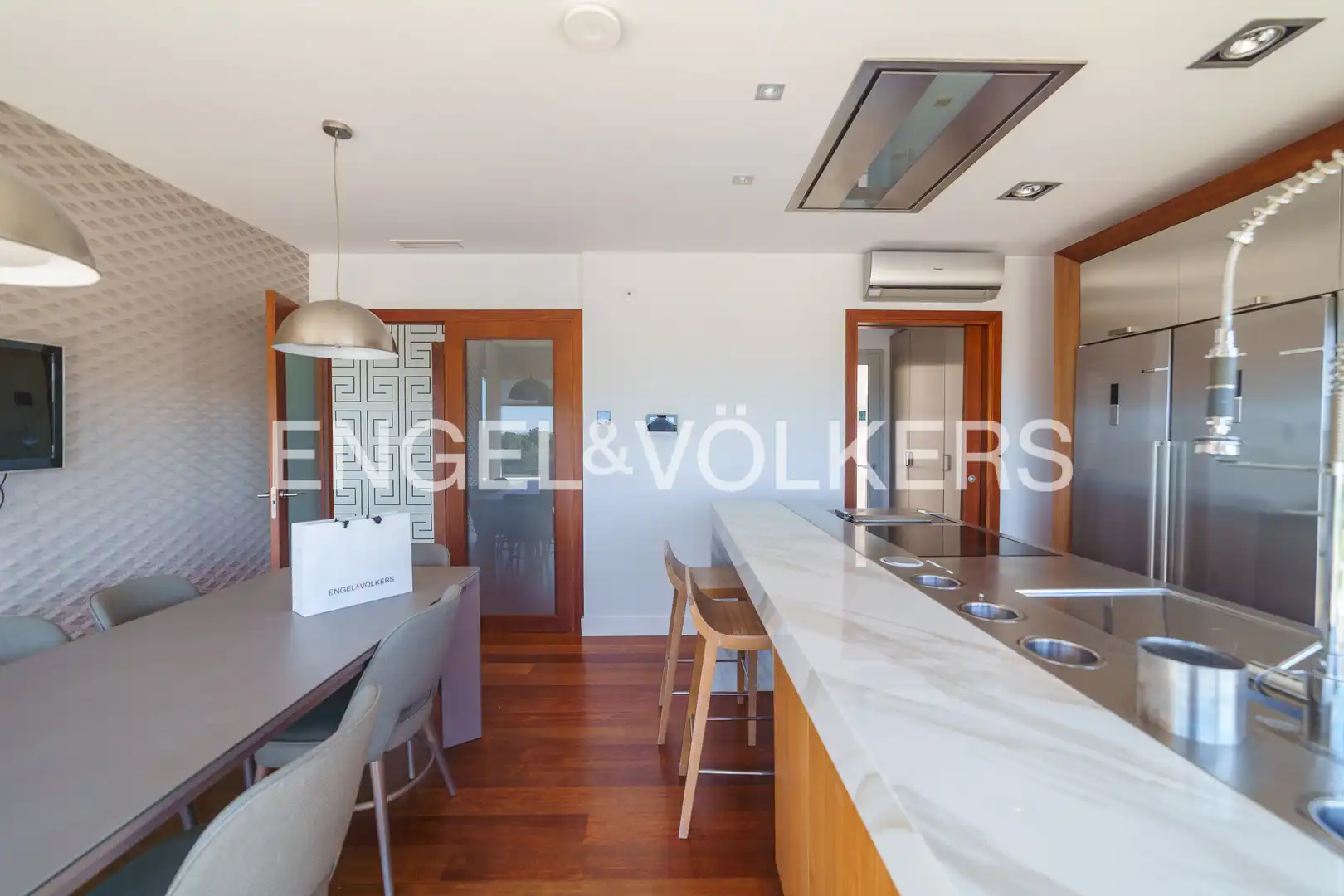 Kitchen of Houses for sale in Jerez de la Frontera  with Air Conditioner, Heating and Private garden