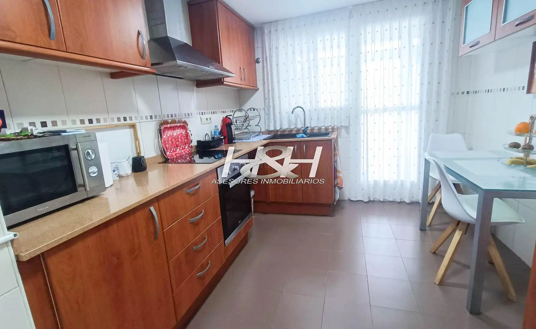 Cocina de Piso en venta en Valencia con Trastero y Balcón