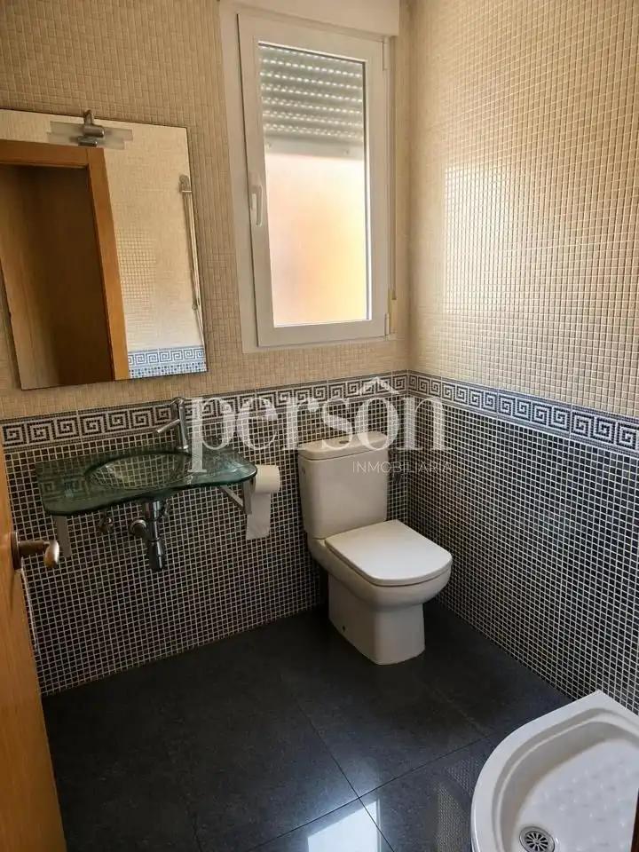 Bathroom of Flat for sale in Sueca  with Air Conditioner and Furnished