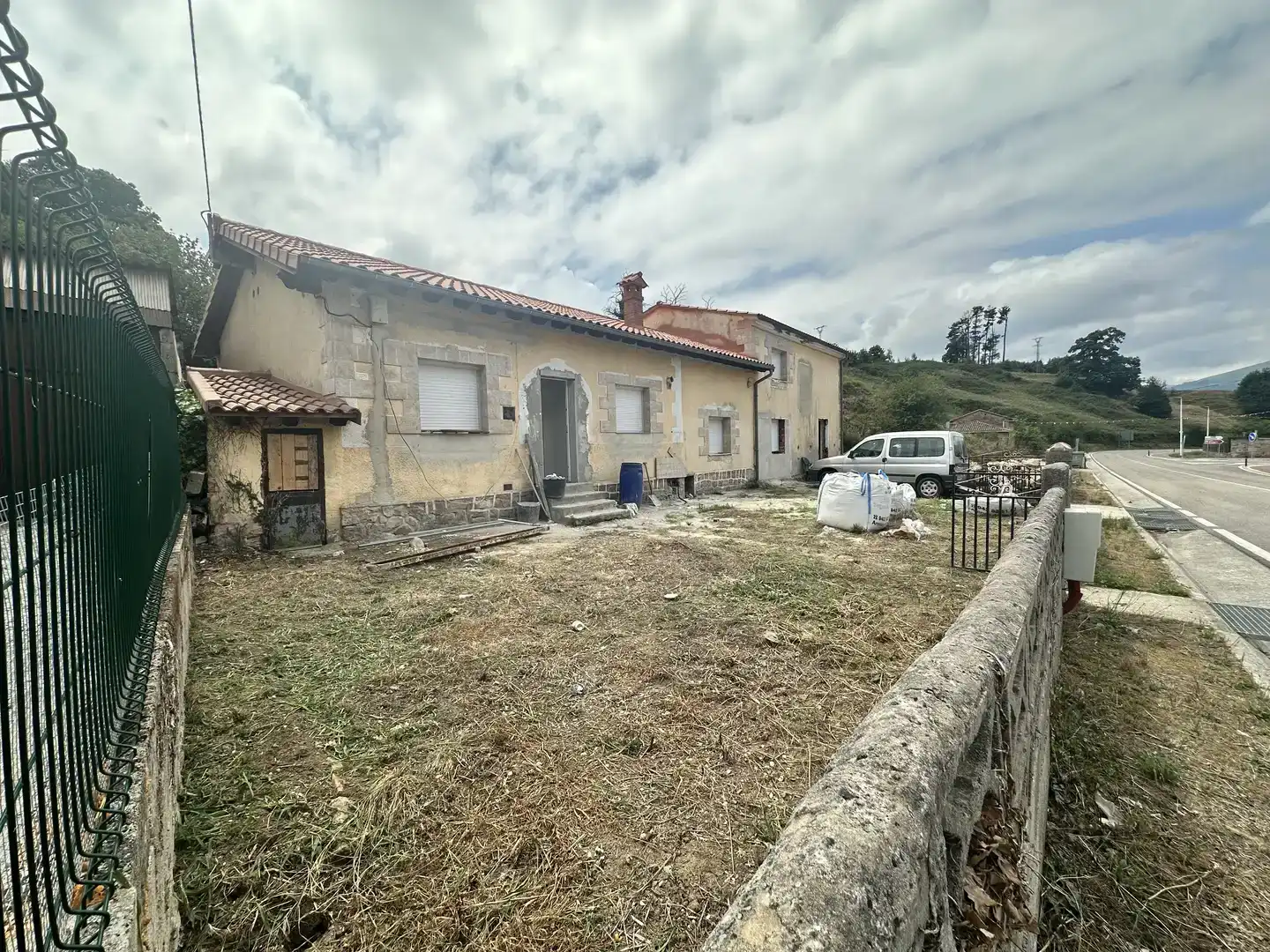 Vista exterior de Casa o xalet en venda en Arenas de Iguña
