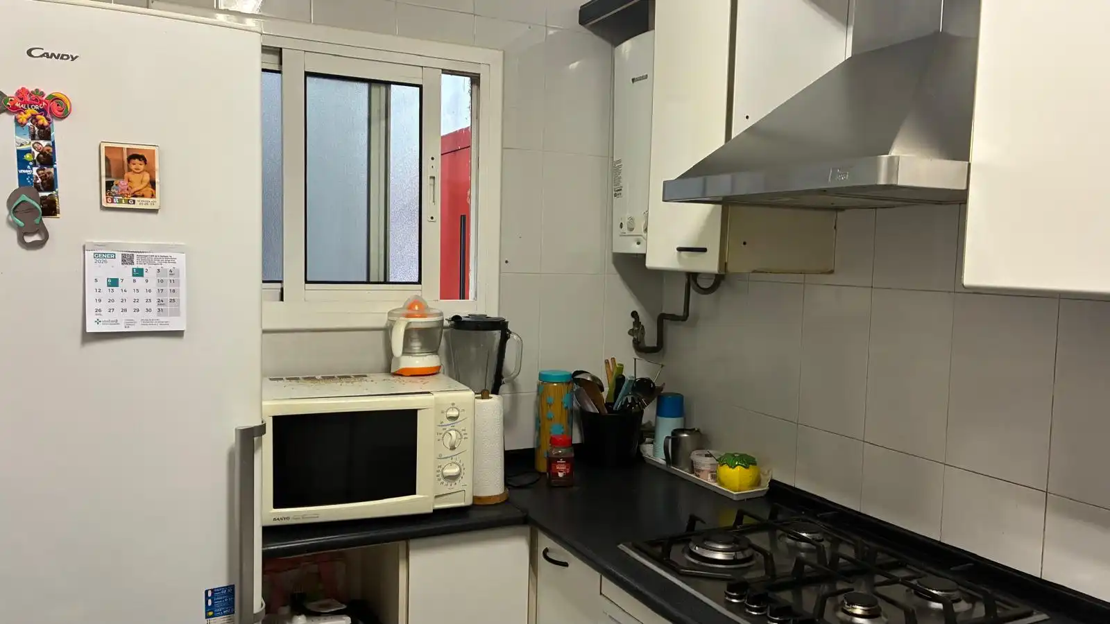 Cocina de Piso en venta en Barcelona con Parquet, Horno y Balcón