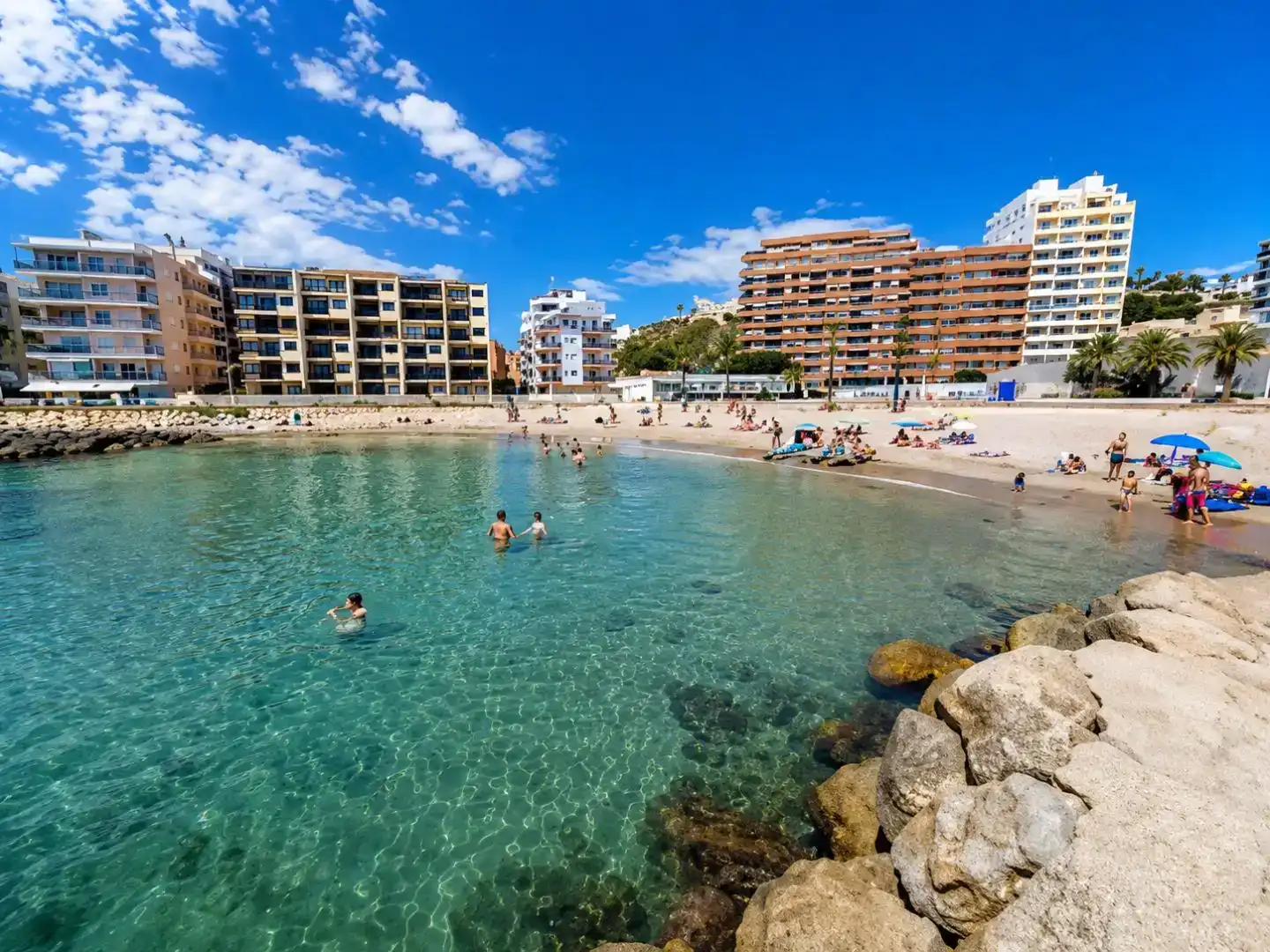 Schwimmbecken von Wohnung zur Miete in Cullera mit Klimaanlage, Schwimmbad und Balkon