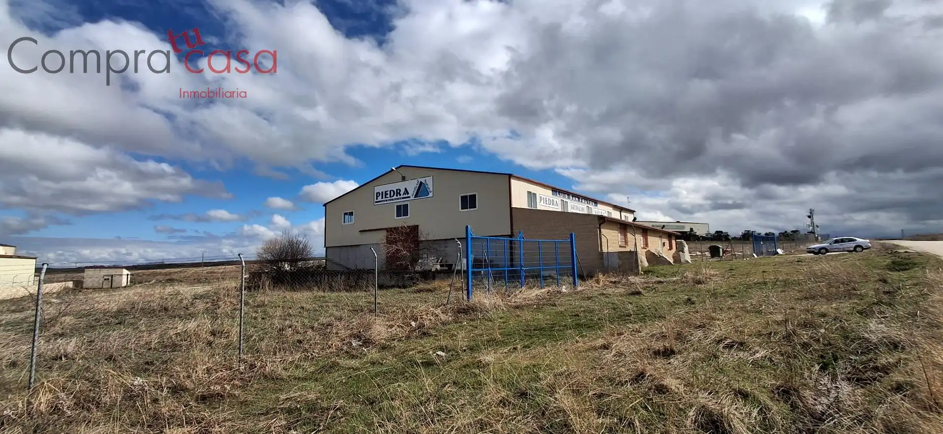 Vista exterior de Nave industrial en venta en Valseca