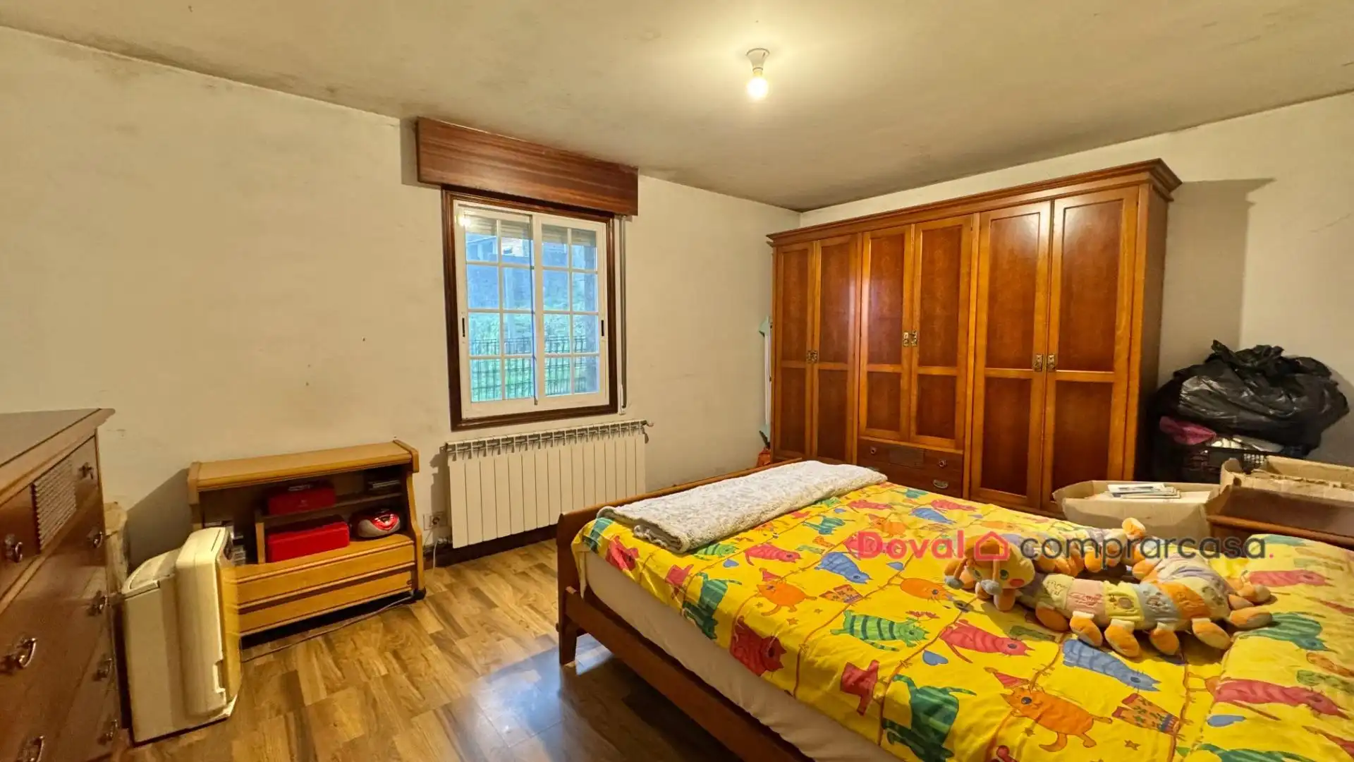 Habitación de Casa o chalet en venta en Vigo  con Calefacción, Jardín privado y Parquet